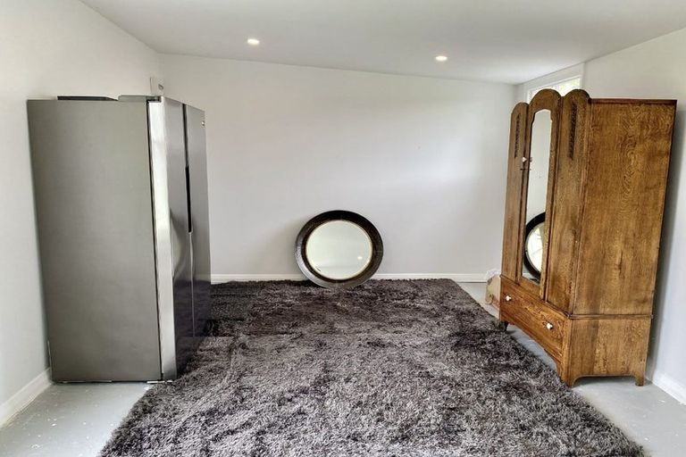 Photo of property in 2 Brassey Street, Waverley, 4510