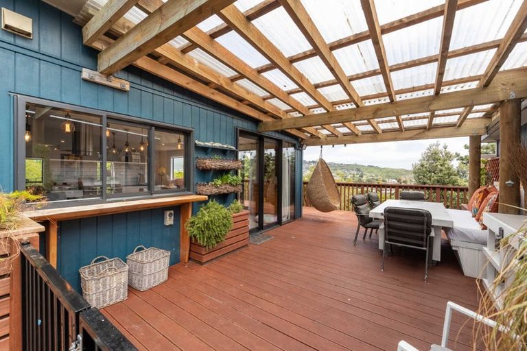 Photo of property in 14a Downes Street, Titahi Bay, Porirua, 5022