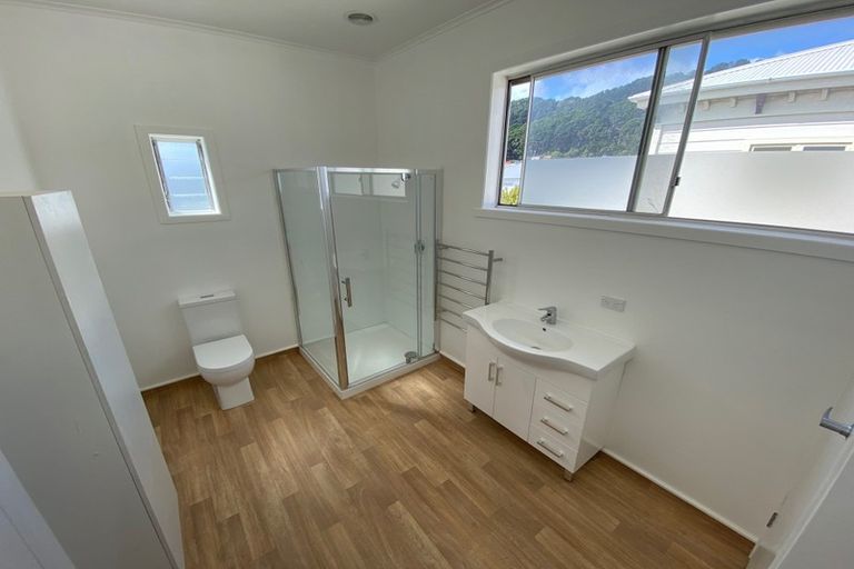 Photo of property in Rowena Hostel, 61 Ellice Street, Mount Victoria, Wellington, 6011