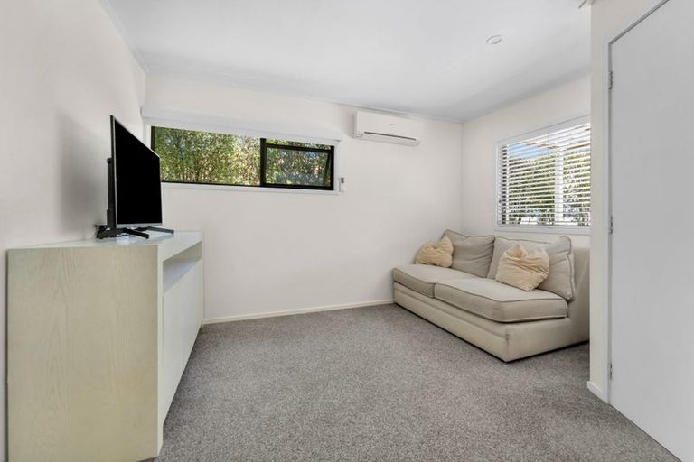 Photo of property in 3/58 Birkdale Road, Birkdale, Auckland, 0626