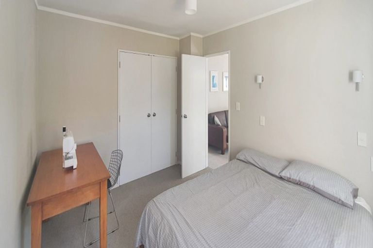 Photo of property in 43a Central Park Drive, Te Atatu South, Auckland, 0610