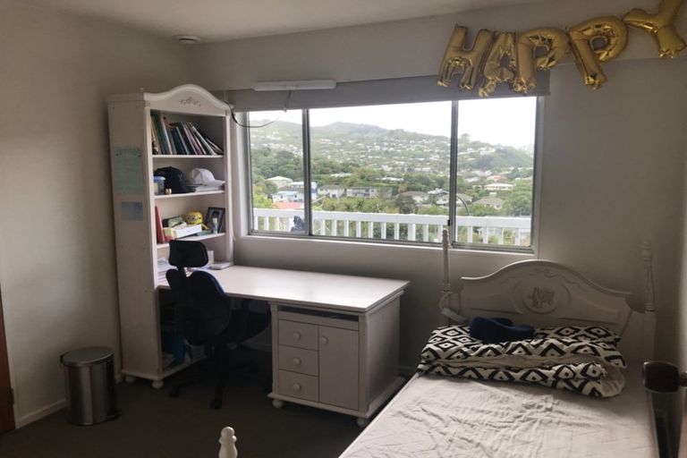 Photo of property in 70 Allington Road, Karori, Wellington, 6012