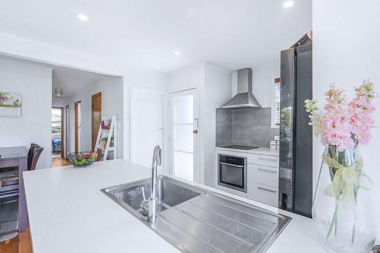 Photo of property in 9 Katherine Place, Melville, Hamilton, 3206