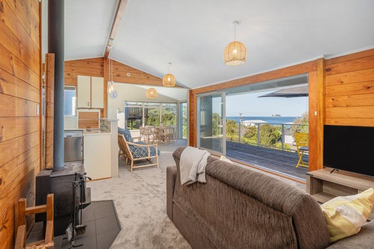 Photo of property in 3 Puketitiro Place, Wharekaho, Whitianga, 3592