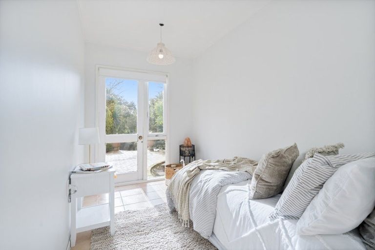 Photo of property in 27 Hebron Road, Waiake, Auckland, 0630