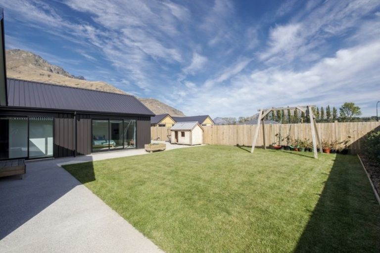 Photo of property in 71 Toni's Terrace, Lower Shotover, Queenstown, 9304