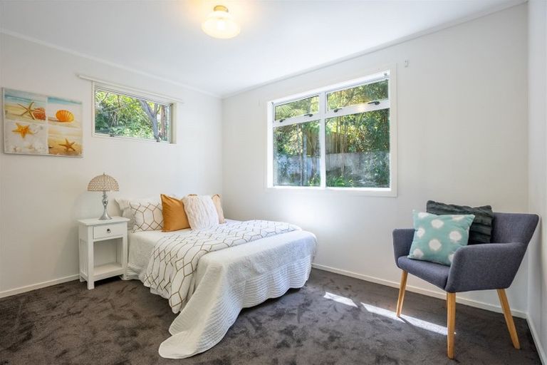 Photo of property in 67 Ayton Drive, Totara Vale, Auckland, 0629
