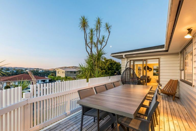 Photo of property in 12 Bosun Terrace, Whitby, Porirua, 5024