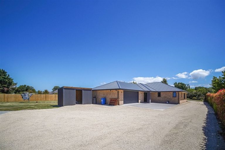 Photo of property in 6 Willowside Place, Amberley, 7410