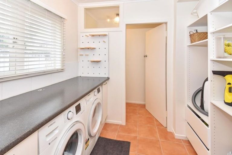 Photo of property in 6 Alpha Street, Papakura, 2110