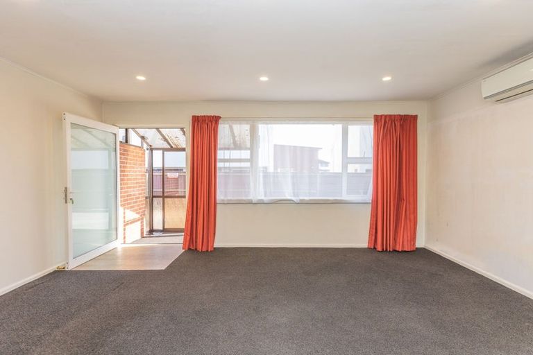 Photo of property in 3/45 Peverel Street, Riccarton, Christchurch, 8041