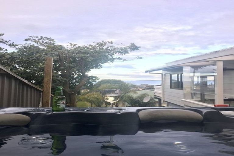 Photo of property in 59 West Hoe Heights, Orewa, 0931