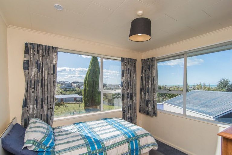 Photo of property in 16 Godley Place, Oceanview, Timaru, 7910