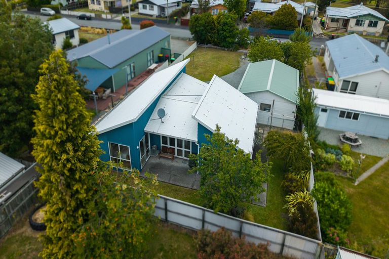 Photo of property in 25 Omahau Crescent, Twizel, 7901