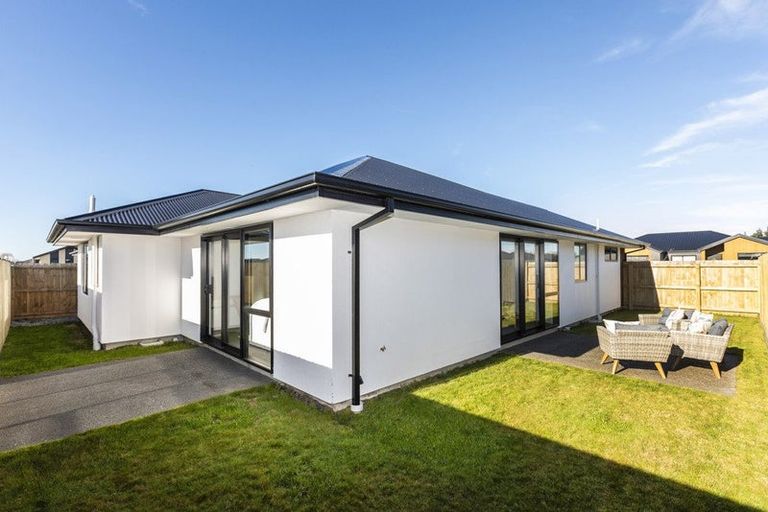 Photo of property in 27 Sarah Nicholls Street, Belfast, Christchurch, 8051