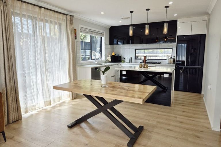 Photo of property in 59 Ken Douglas Drive, Aotea, Porirua, 5024