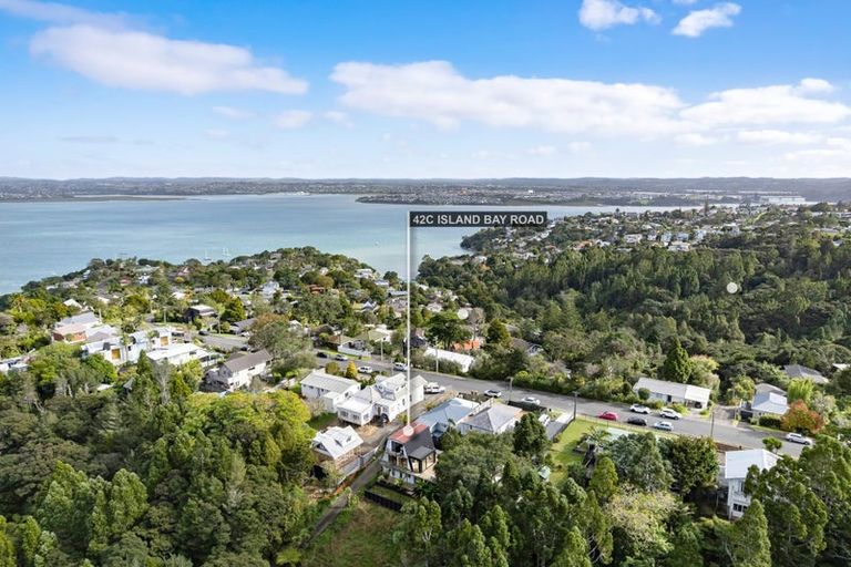 Photo of property in 2/42 Island Road, Beach Haven, Auckland, 0626