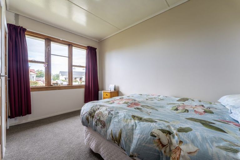 Photo of property in 26 Rhodes Street, Waimate, 7924