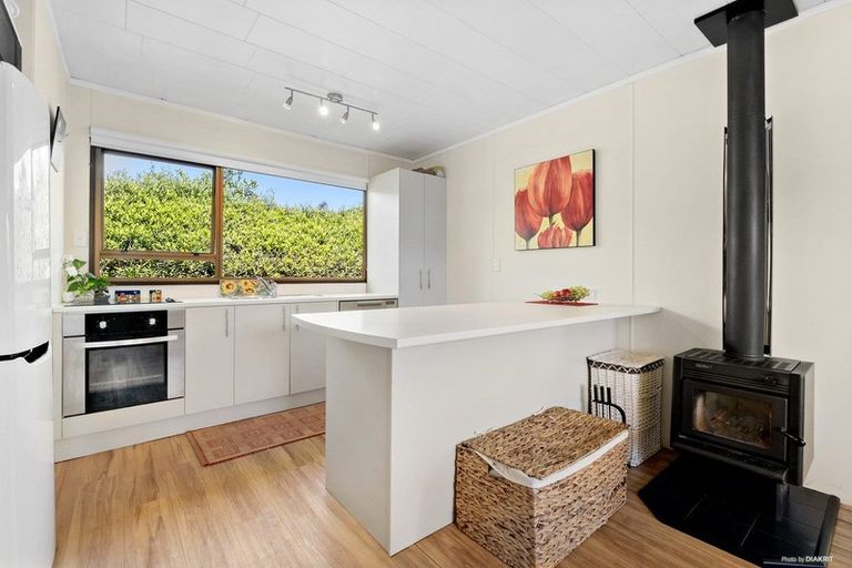 Photo of property in 122 The Circle, Manly, Whangaparaoa, 0930