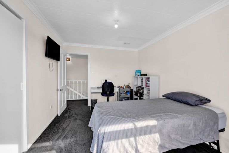 Photo of property in 36 Tawhiti Road, Hawera, 4610