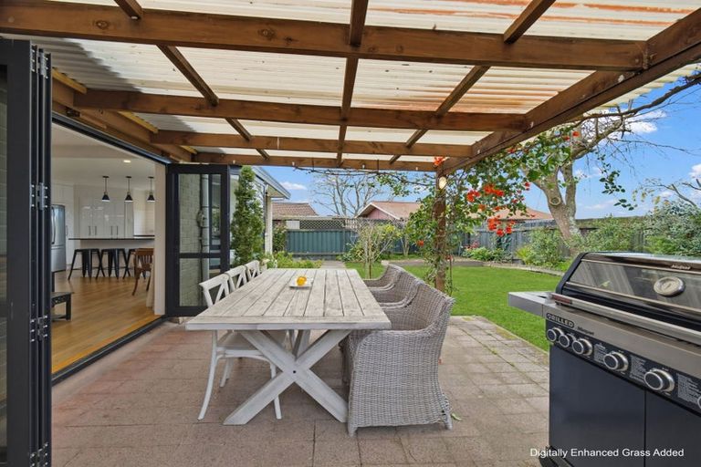 Photo of property in 49 James Cook Street, Havelock North, 4130