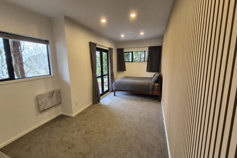 Photo of property in 27 Hebe Place, Birkenhead, Auckland, 0626