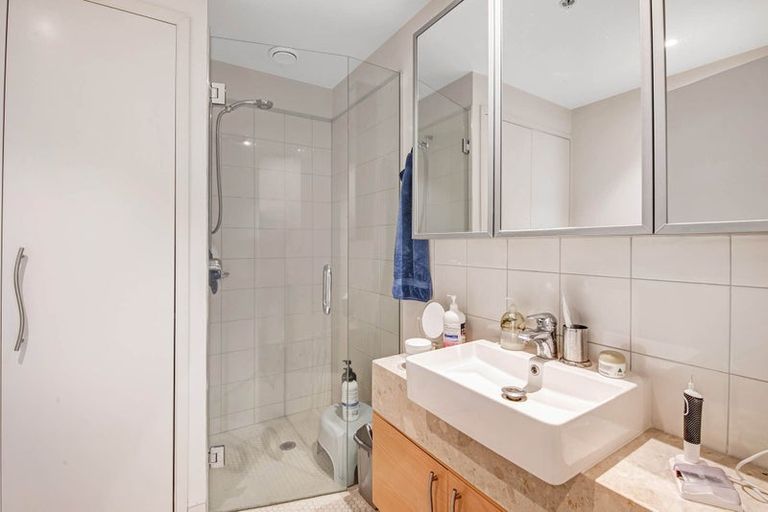 Photo of property in 1115/11 Tamariki Avenue, Kelston, Auckland, 0602