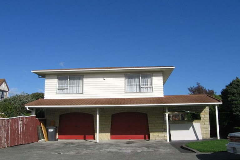 Photo of property in 8 De Menech Grove, Avalon, Lower Hutt, 5011