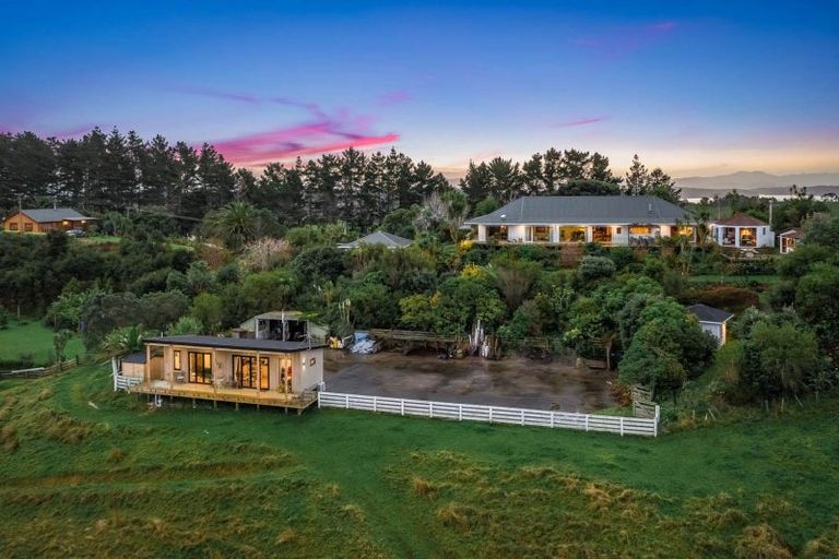 Photo of property in 107 Miller Way, Mahurangi East, Warkworth, 0982