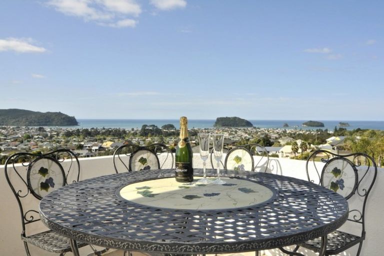 Photo of property in 125 Pacific View Drive, Whangamata, 3620