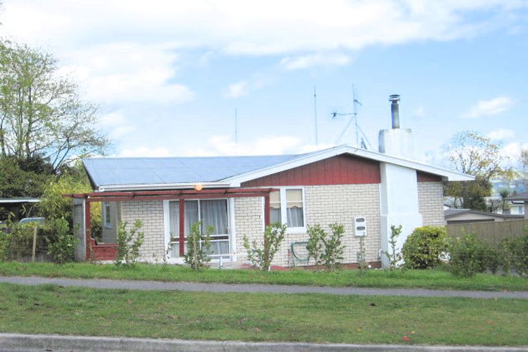 Photo of property in 45 Taupo View Road, Taupo, 3330