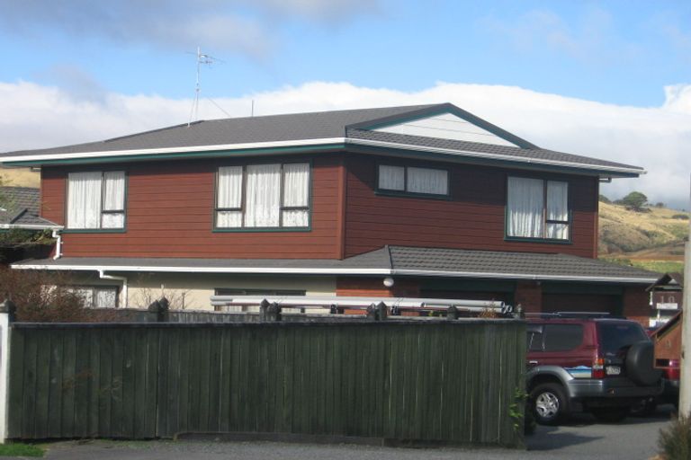 Photo of property in 9 Arima Place, Grenada Village, Wellington, 6037