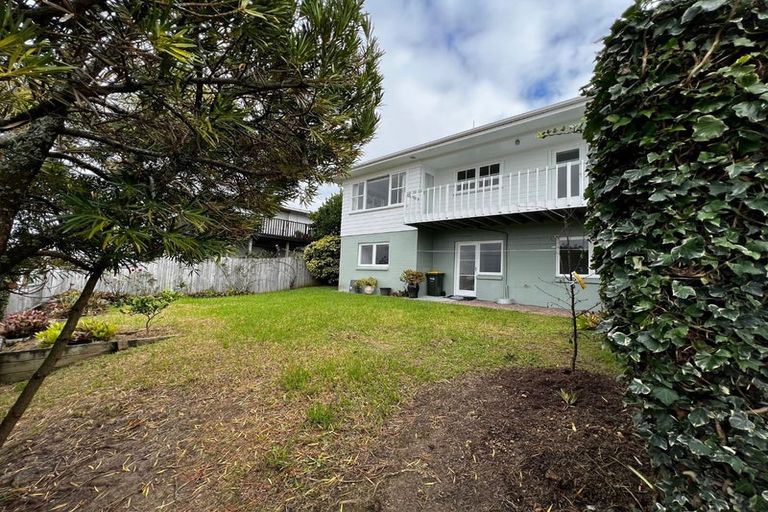 Photo of property in 34 Grenada Avenue, Forrest Hill, Auckland, 0620