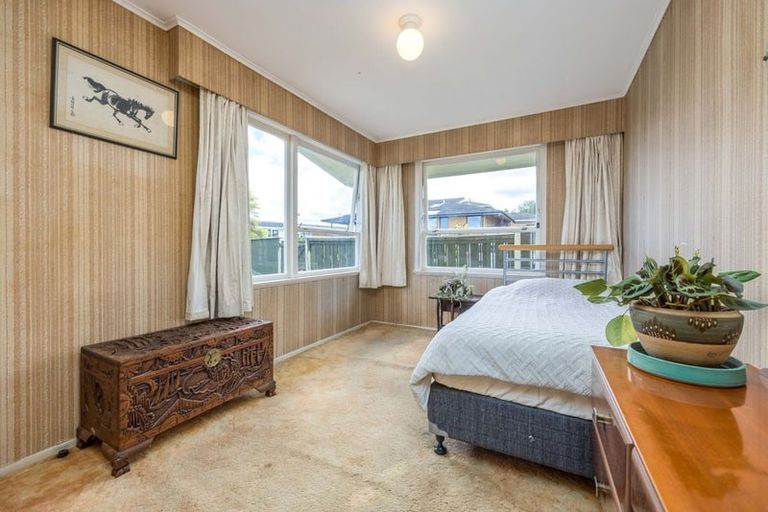 Photo of property in 54 Raleigh Road, Northcote, Auckland, 0627