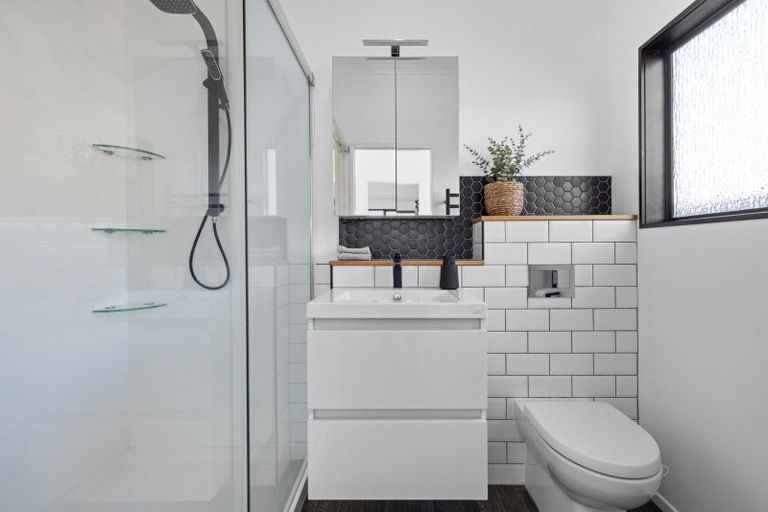 Photo of property in 10 Cassino Crescent, Onekawa, Napier, 4110