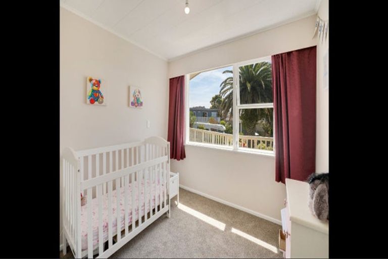 Photo of property in 55 Teoti Street, Paraparaumu Beach, Paraparaumu, 5032