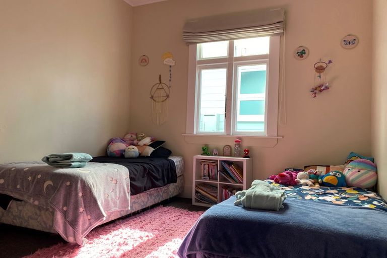 Photo of property in 37 Plunket Avenue, Petone, Lower Hutt, 5012