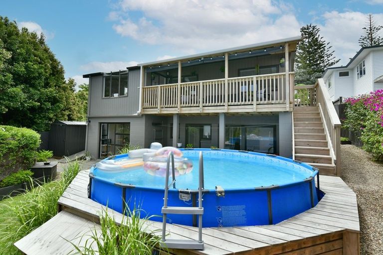 Photo of property in 73b Vipond Road, Stanmore Bay, Whangaparaoa, 0932