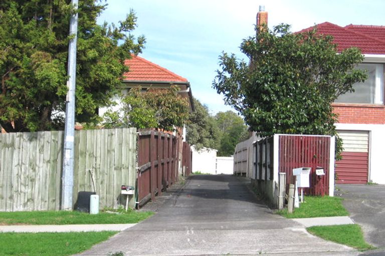 Photo of property in 2/65 Macleans Road, Bucklands Beach, Auckland, 2014