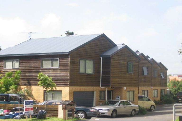 Photo of property in 43b Rata Street, New Lynn, Auckland, 0600