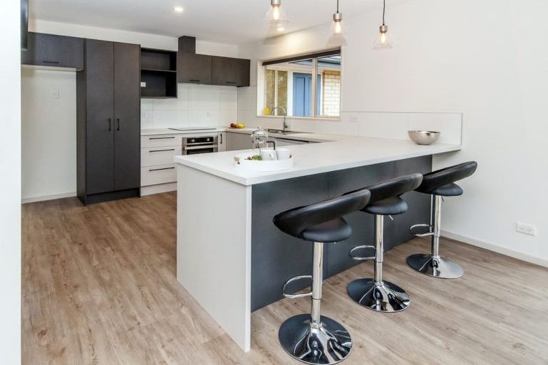 Photo of property in 35a Shalamar Drive, Cashmere, Christchurch, 8022