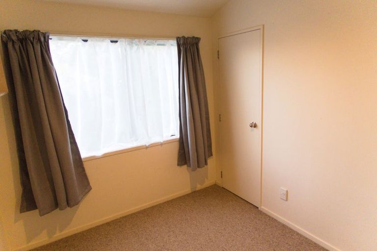 Photo of property in 5/5 Kilham Avenue, Northcote, Auckland, 0627