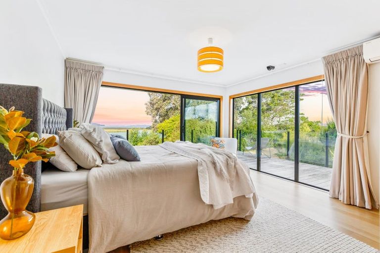 Photo of property in 163 West Harbour Drive, West Harbour, Auckland, 0618