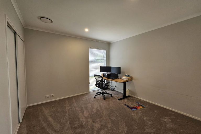 Photo of property in 27 Whenuapai Drive, Whenuapai, Auckland, 0618