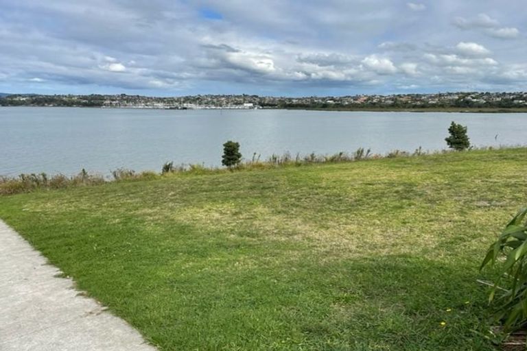 Photo of property in 103 Limestone Drive, Hobsonville, Auckland, 0616