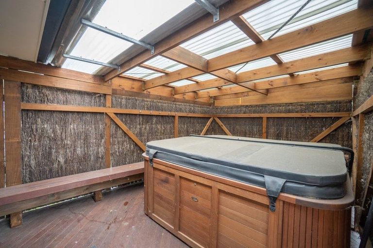 Photo of property in 64 Royal Oak Drive, Kelvin Grove, Palmerston North, 4414