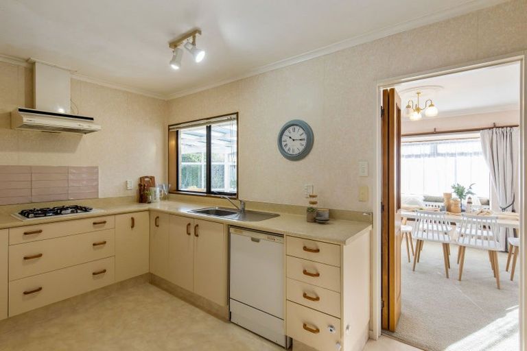 Photo of property in 82 Kapanui Road, Waikanae, 5036