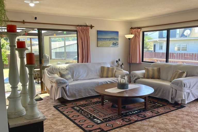 Photo of property in 160 Karewa Parade, Papamoa Beach, Papamoa, 3118