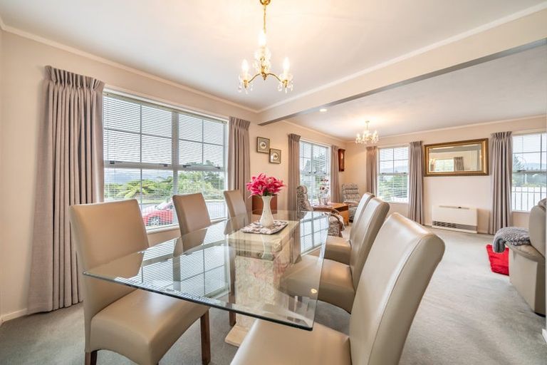 Photo of property in 9 Shaftesbury Grove, Stokes Valley, Lower Hutt, 5019