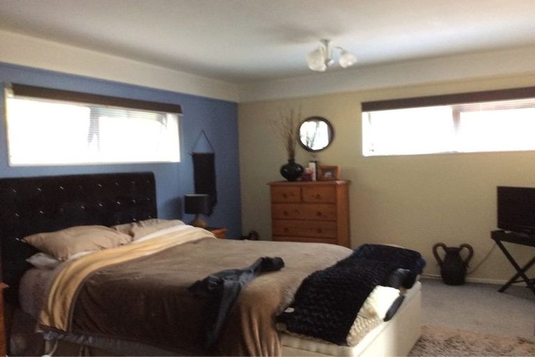 Photo of property in 2 Homestead Place, Welcome Bay, Tauranga, 3112